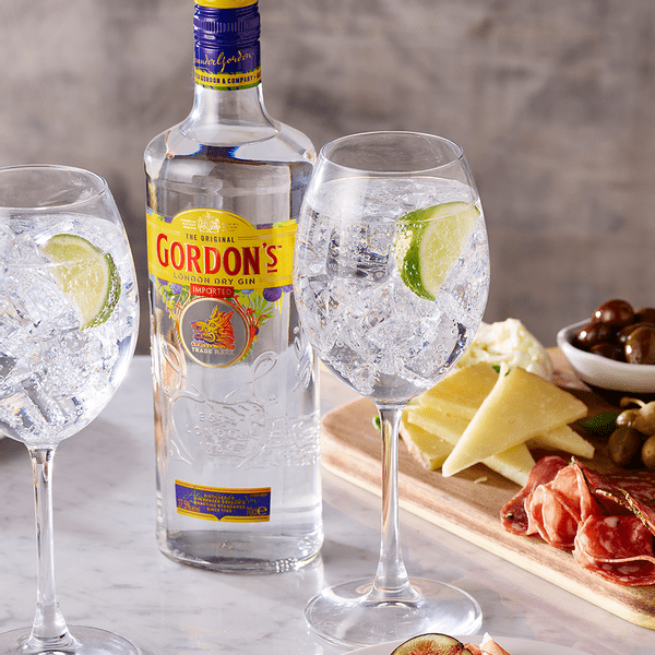 Combo Gin Gordon's 750ML + Gin Gordon's Pink 700ML - 2 Unidades